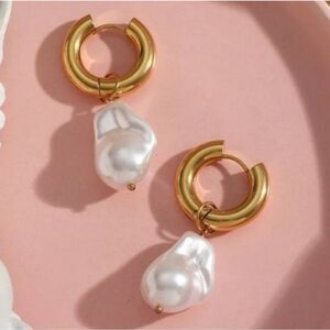 Vintage Pearl Baroque Charm PVD 18K Plated Gold Hoop Earrings Stainless Steel